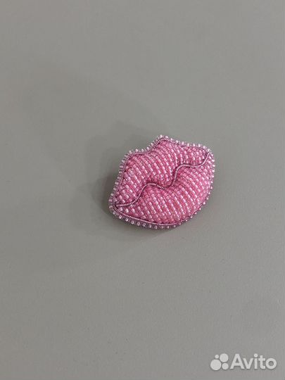 Брошь ручной работы