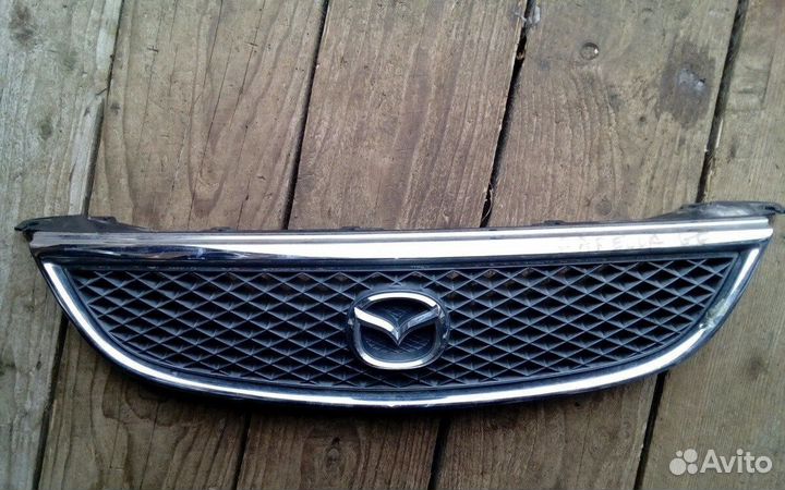 Решетка радиатора Mazda Capella GF 98год