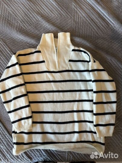 Свитер с молнией на горле