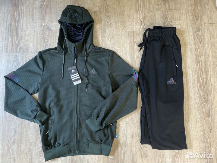 Спортивный костюм Adidas