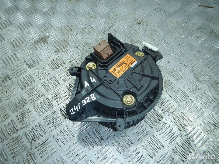 Моторчик отопителя, Audi (Ауди) -А4 (B7) (05-07)