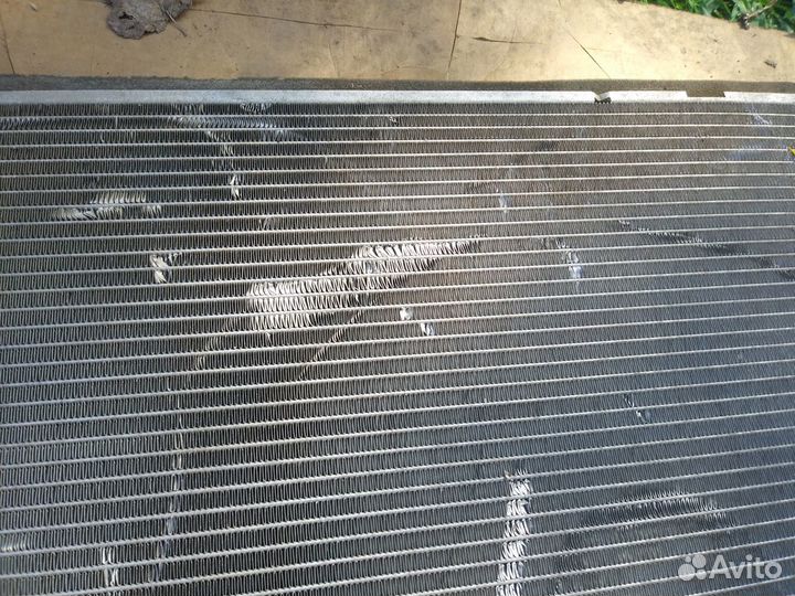 Радиатор Volvo