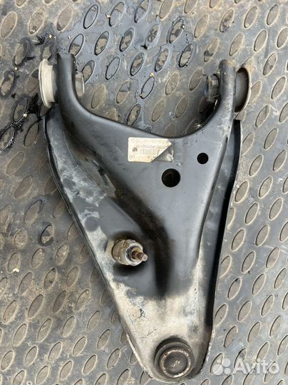 Рычаг передний Largus Almera G15