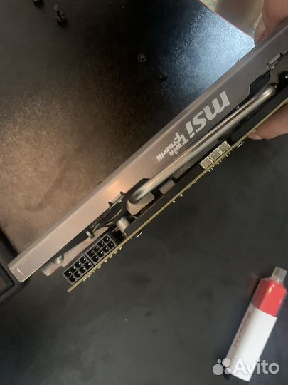 Видеокарта msi r6900 lightning