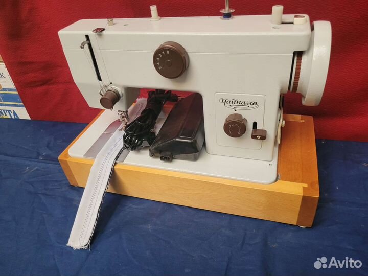 Швейная машина Чайка 134а как новая