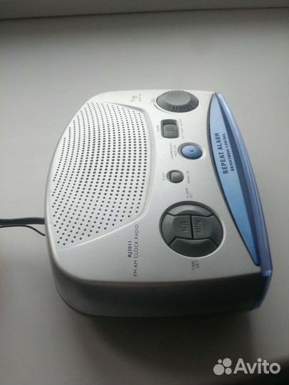 Часы электронные настольные