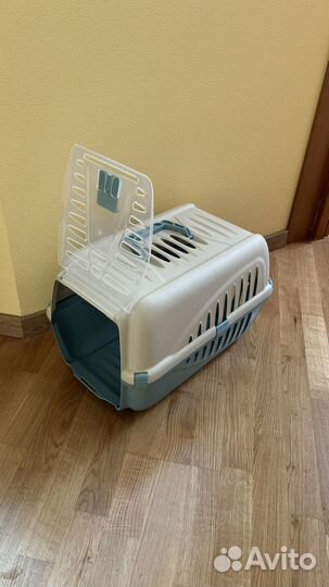 Переноска для кошек и собак