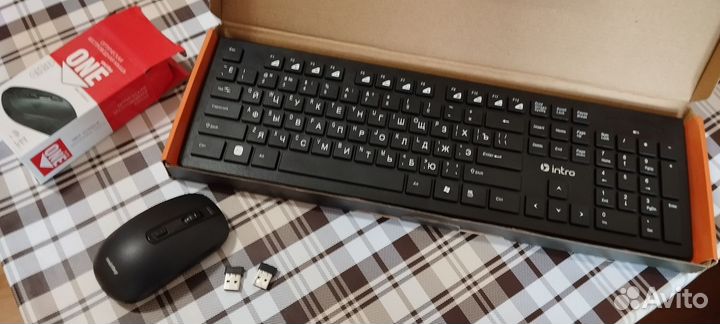 Беспроводная клавиатура и мышь