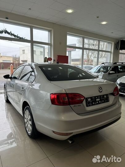 Volkswagen Jetta 1.6 AT, 2012, 165 000 км