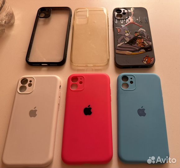 Чехлы на iPhone 11