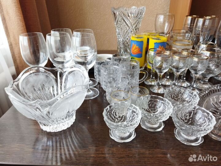 Посуда, ваза, рюмки, много разная