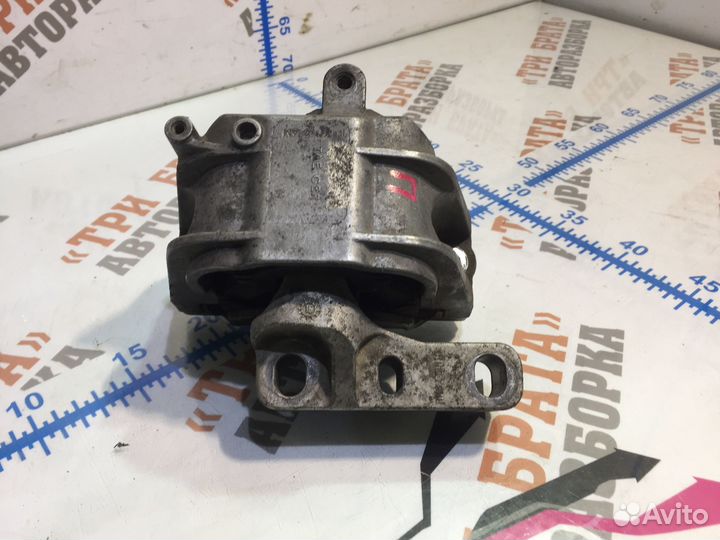 Фольксваген Passat CC Подушка двигателя Прав