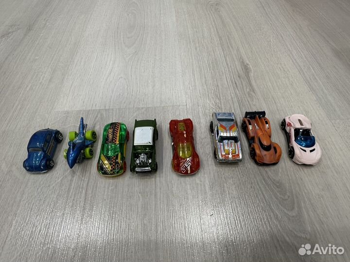 Машинки hot wheels