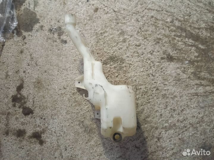 Honda Civic 4D бачок омывателя