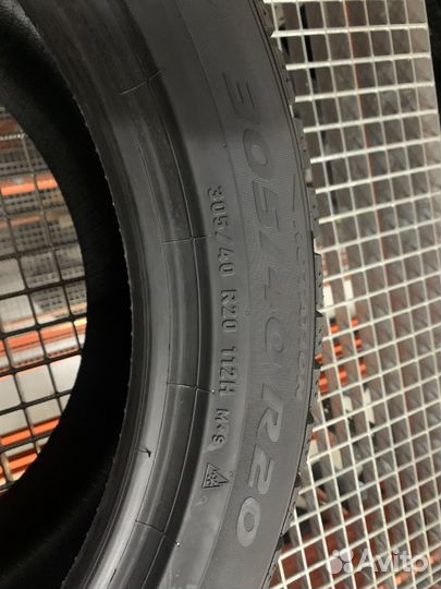 Pirelli Ice Zero 305/40 R20 112H