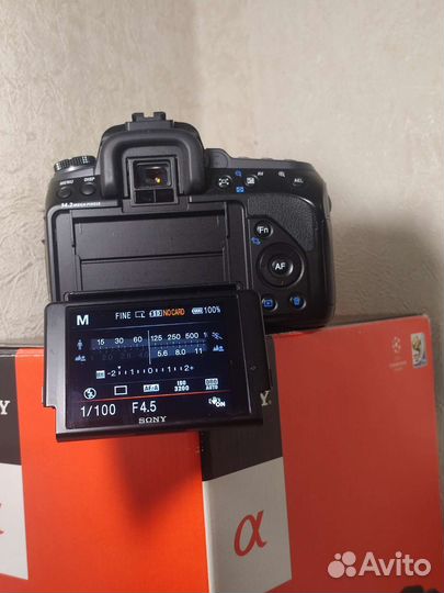 Sony A550 Kit 18-55mm (пробег 5тыс)