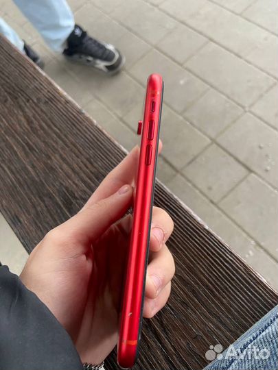 iPhone Xr, 64 ГБ