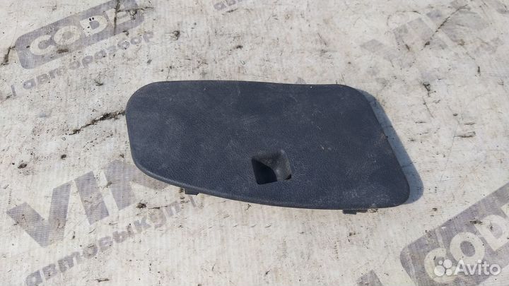 Крышка блока предохранителей салона Nissan Almera