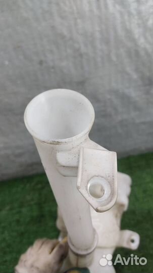 Бачок омывателя Nissan X-Trail T30 2003