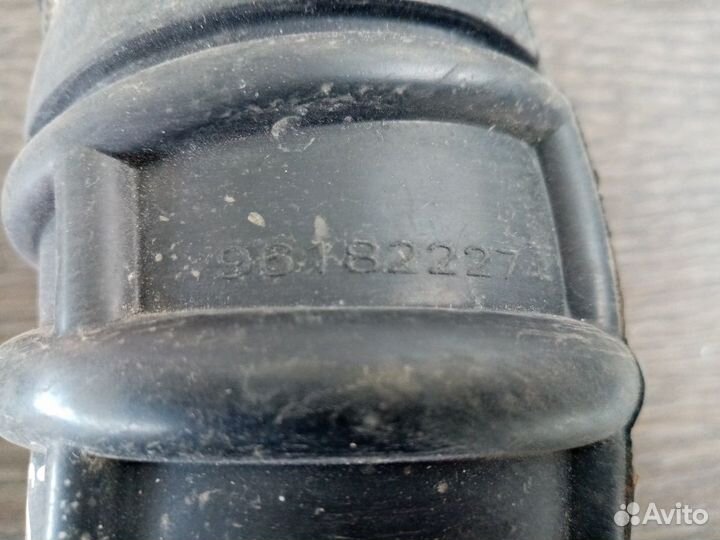 Патрубок воздушного фильтра Chevrolet Lanos