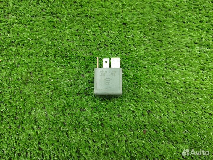 Реле VAG 370 8D0951253 VAG