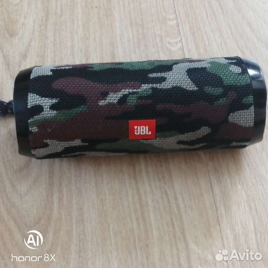 Колонка jbl