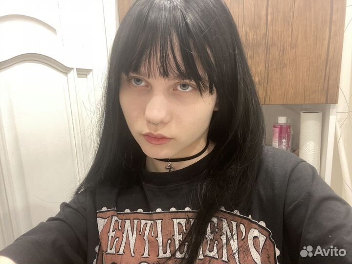 Парик черный длинный