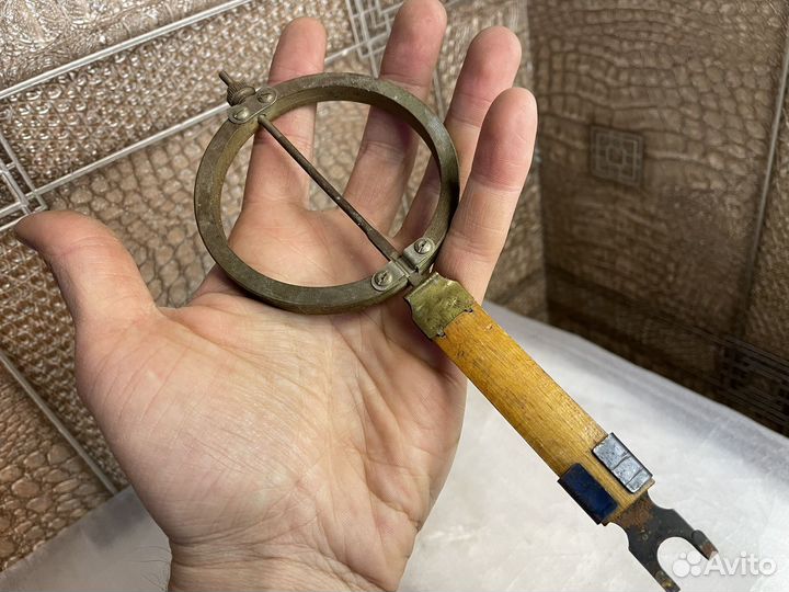 Винтажный латунный маятник