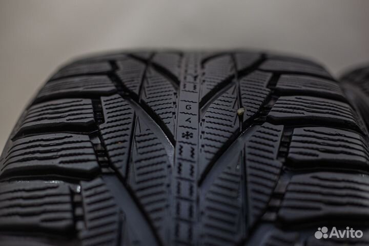 Nokian Tyres Hakkapeliitta R2 SUV 255/55 R18 109R