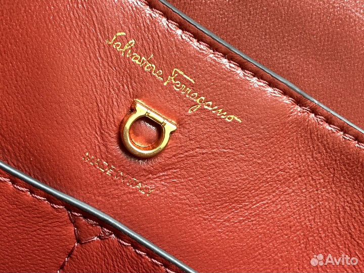 Сумка женская salvatore ferragamo