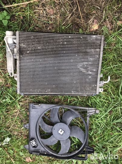 Радиаторы вентилятор Рено Logan 1.6л 2006г