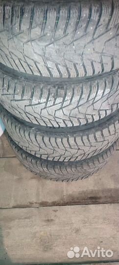 Hankook Winter I'Pike 215/65 R16