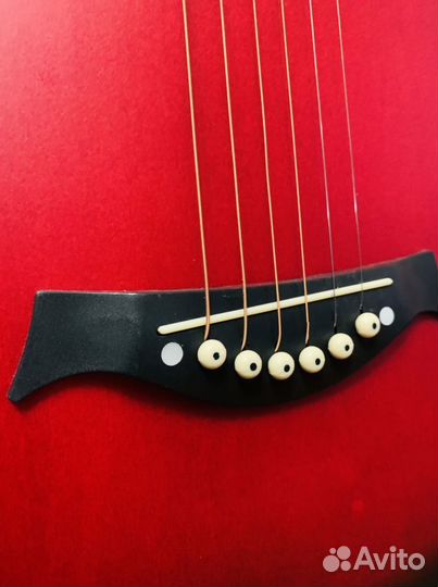 Акустическая гитара