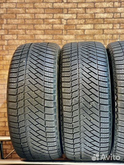 Continental ContiVikingContact 6 SUV 255/50 R19 107T