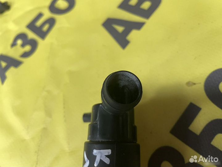 Насос омывателя Toyota Corolla E12