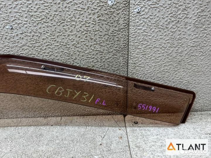 Ветровик передний левый nissan cedric