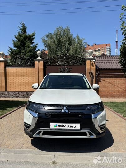 Mitsubishi Outlander 2.4 CVT, 2021, 98 200 км