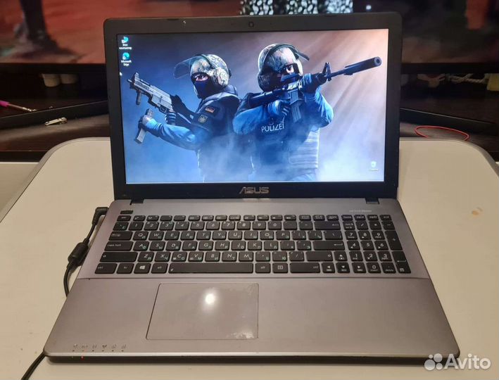 Ноутбук Asus - SSD 240GB