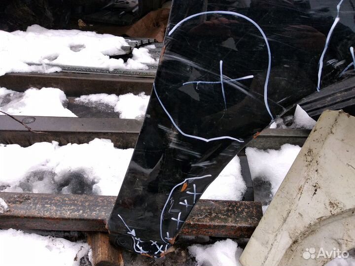 Крыло Toyota Land Cruiser