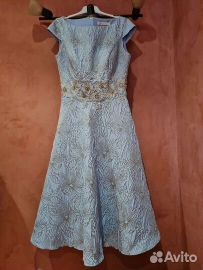 Платье нарядное