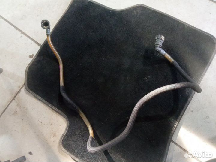 Патрубок Volvo S40