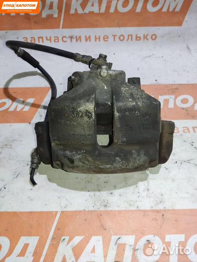 Суппорт тормозной передний правый Audi A1 8X 2012