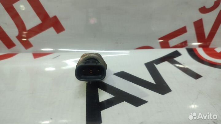 Датчик давления гидроусилителя Toyota Vitz SCP10