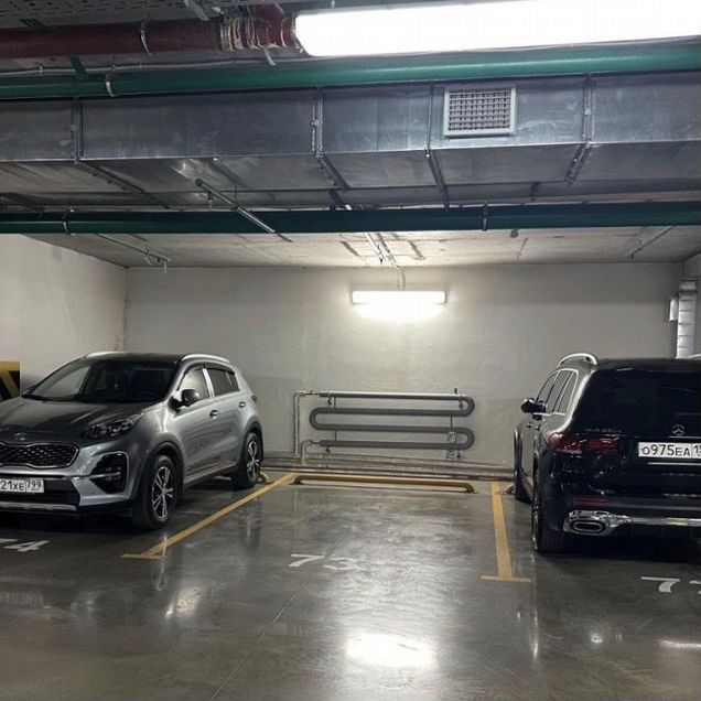 Машиноместо, 14 м²