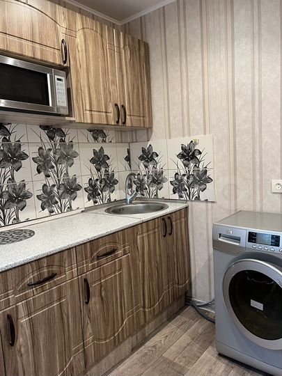 2-к. квартира, 42 м², 1/5 эт.