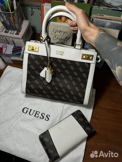 Сумка guess