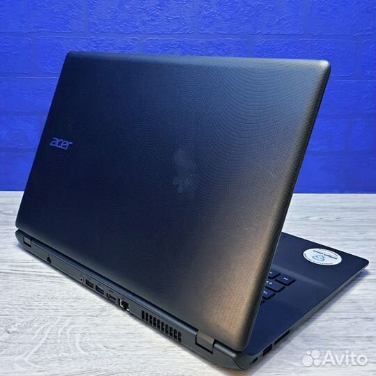 Ноутбук Acer ES1-511-C7QA