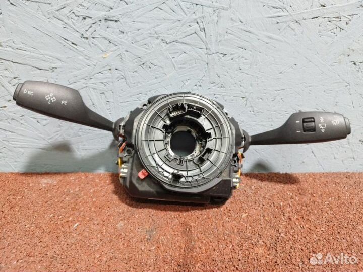 Переключатель подрулевой Bmw F01