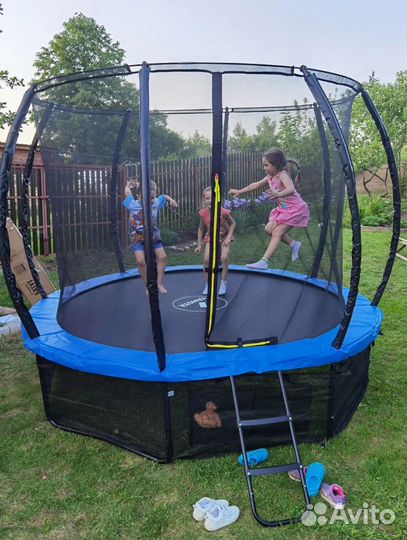 Батут с сеткой
