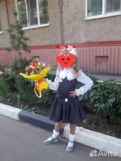 Форма сарафан серый